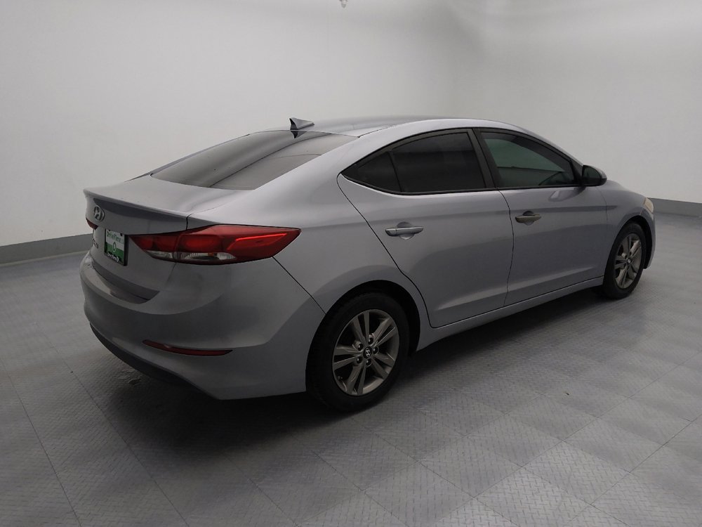 Used 2017 Hyundai Elantra SE image 10