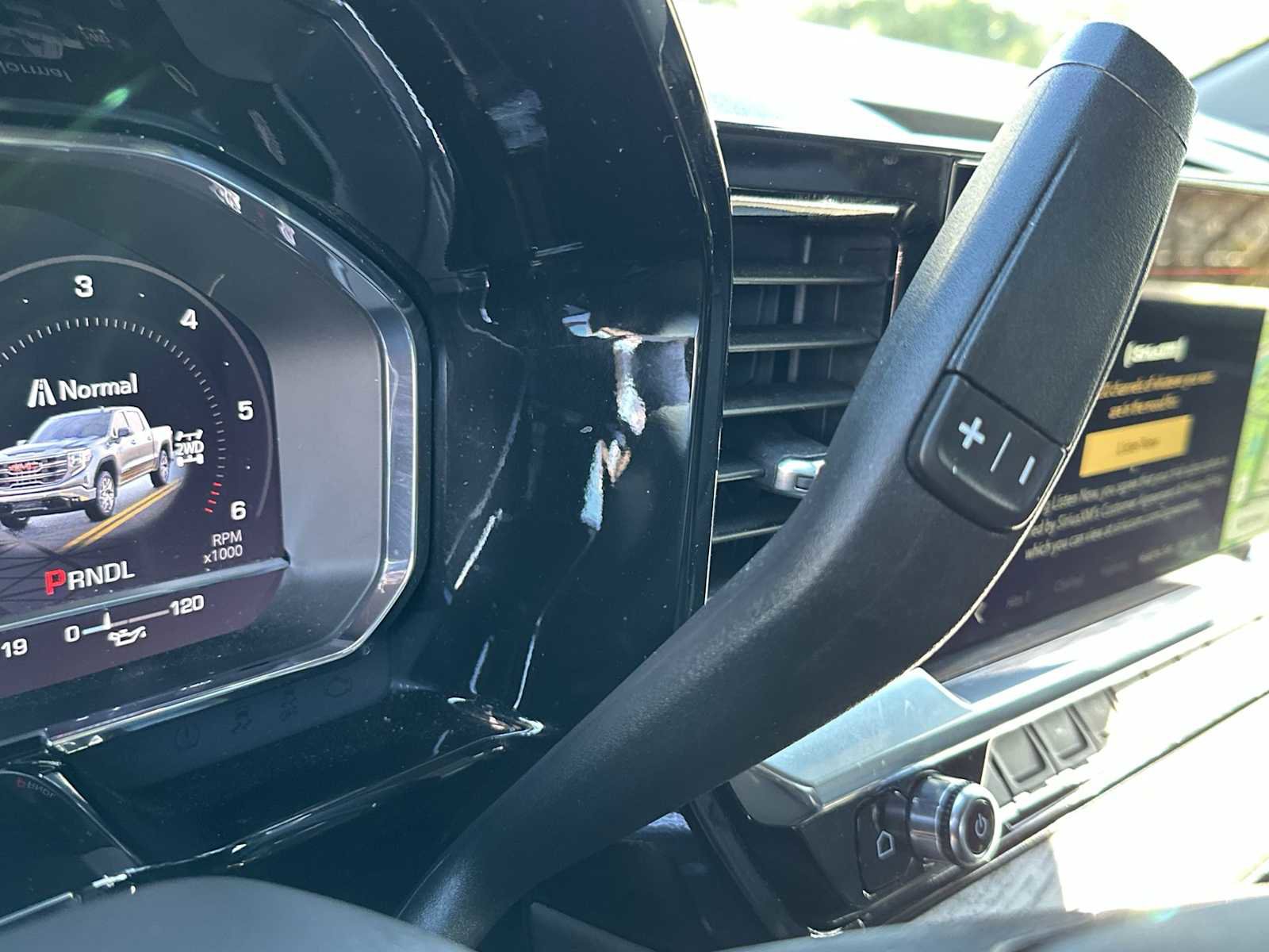 Certified 2025 GMC Sierra 1500 SLT image 23