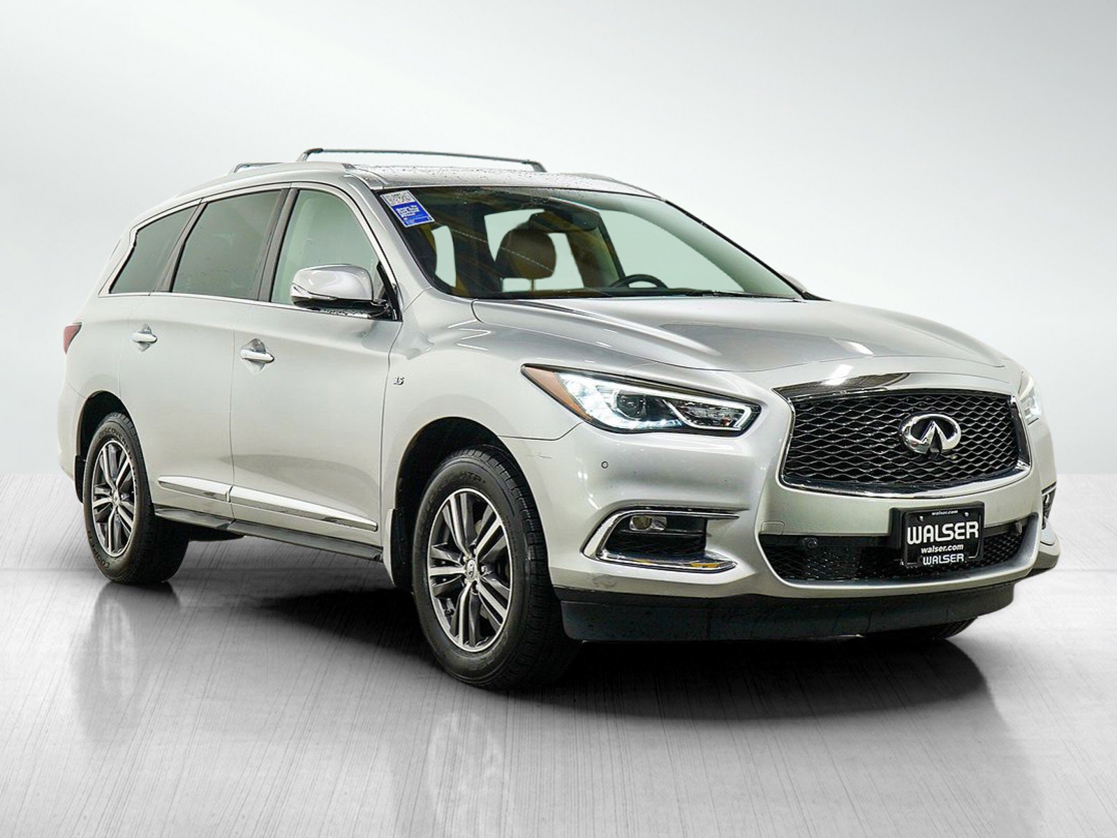 Used 2017 INFINITI QX60 AWD w/ Premium Plus Package image 7