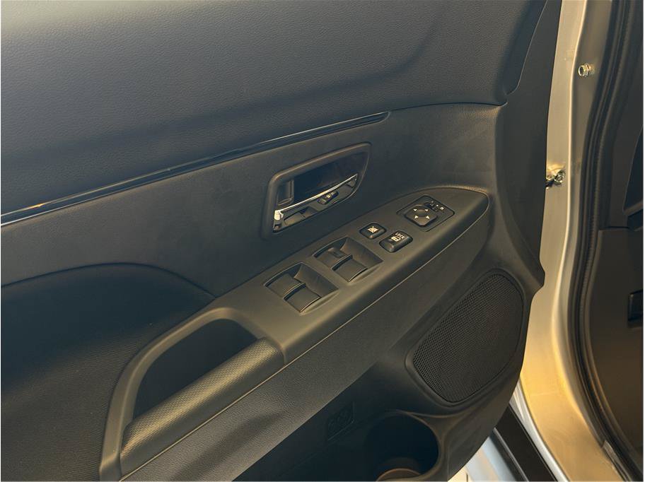 New 2027 Mitsubishi Outlander Sport FWD image 11