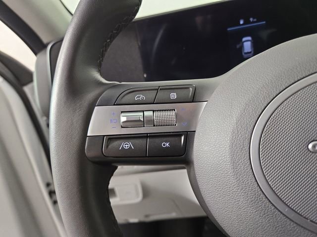 Used 2025 Hyundai Kona SEL image 21