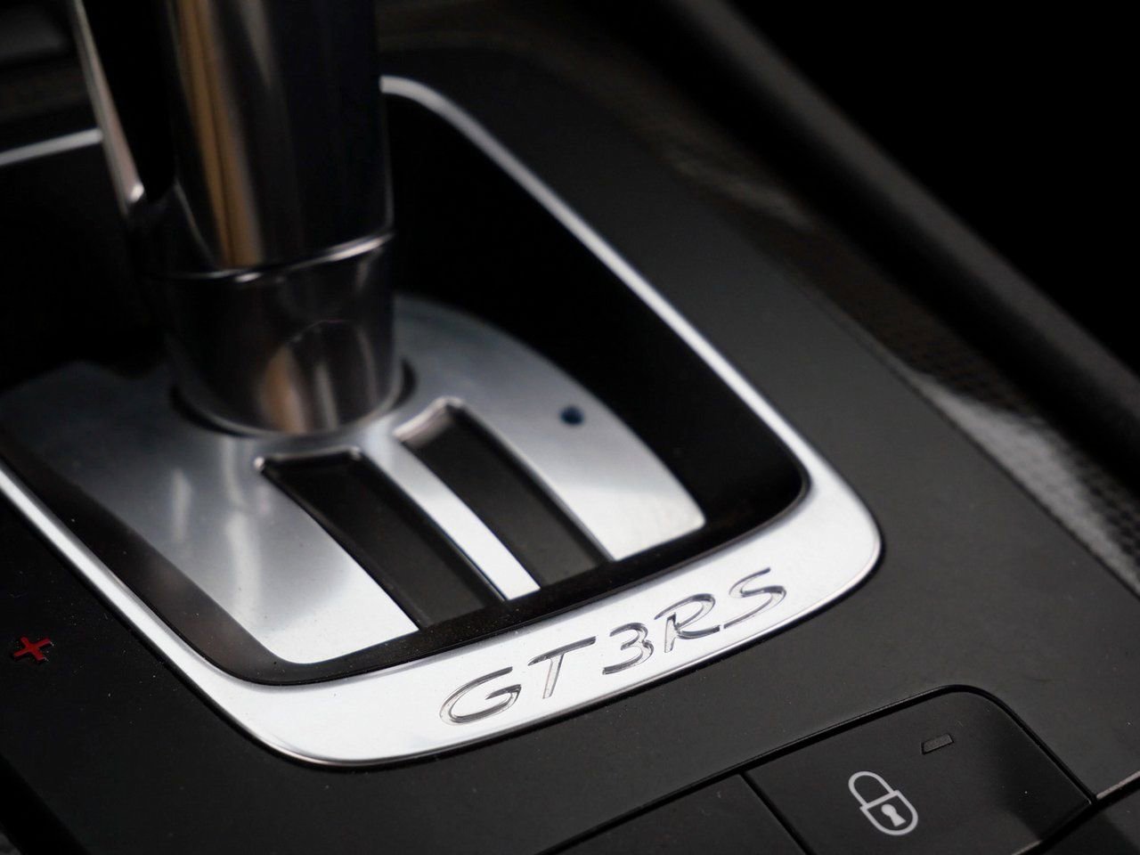 Used 2019 Porsche 911 GT3 RS image 27