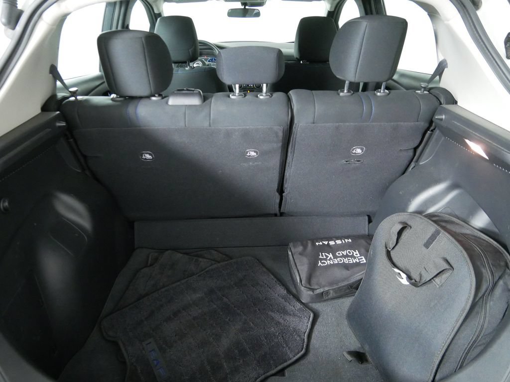 Used 2025 Nissan Leaf S FWD image 17
