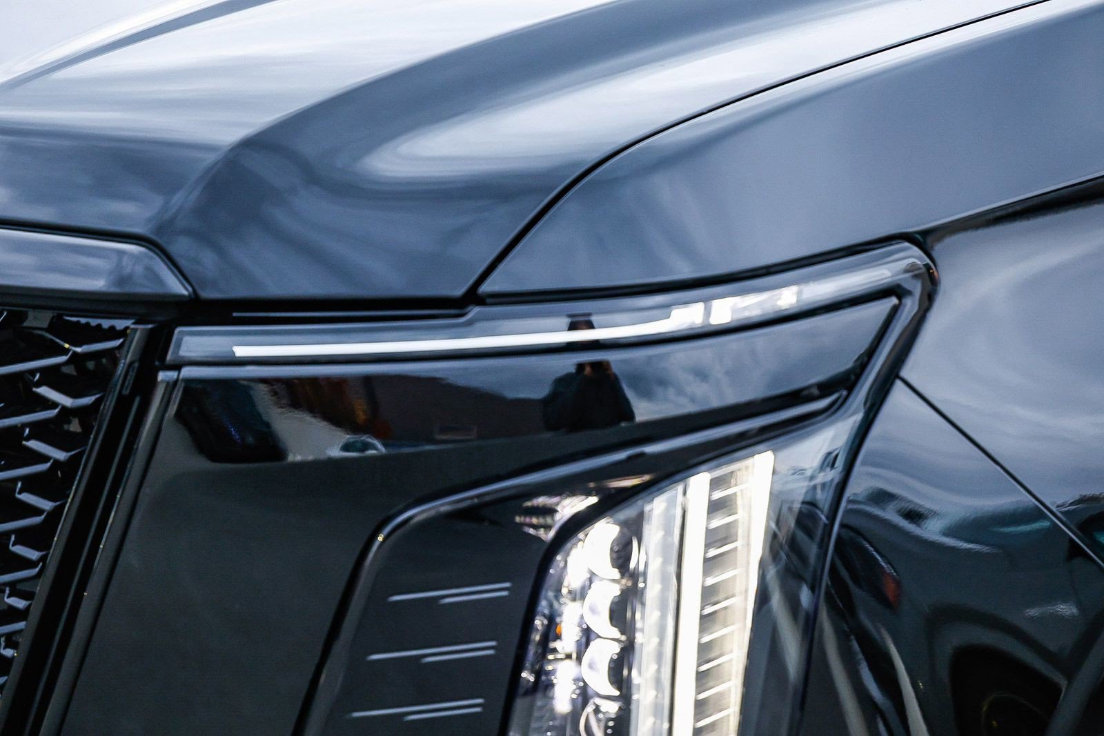 Used 2025 Cadillac Escalade Sport Platinum image 7