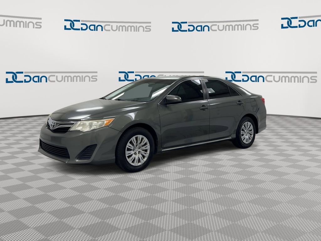 Used 2012 Toyota Camry LE FWD image 4