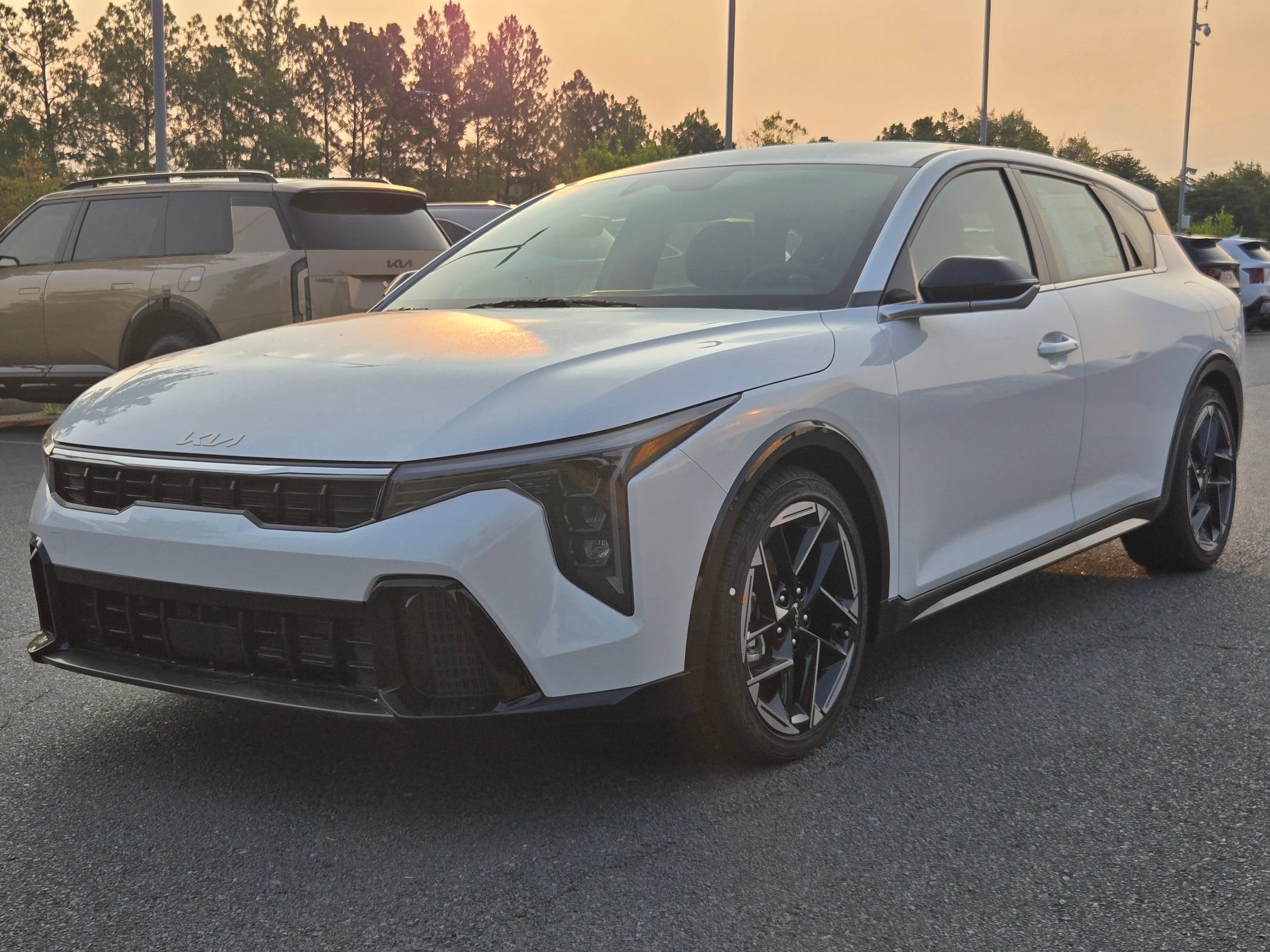 New 2026 Kia K4 EX FWD image 3