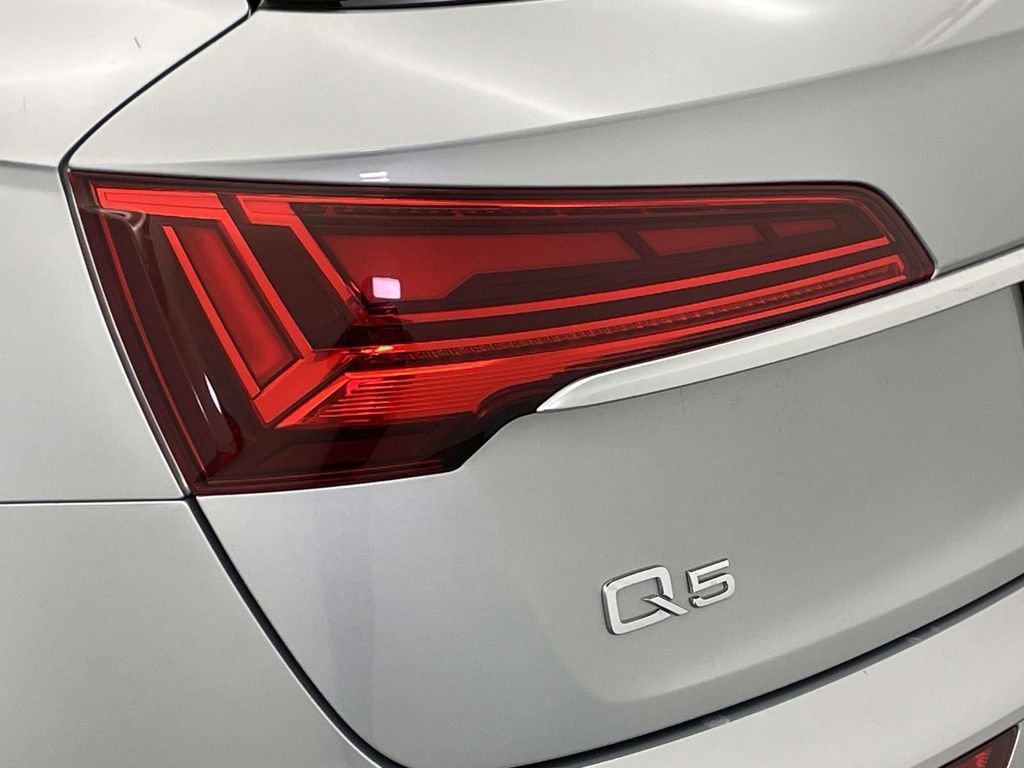 Certified 2023 Audi Q5 2.0T Premium w/ Convenience Package image 16