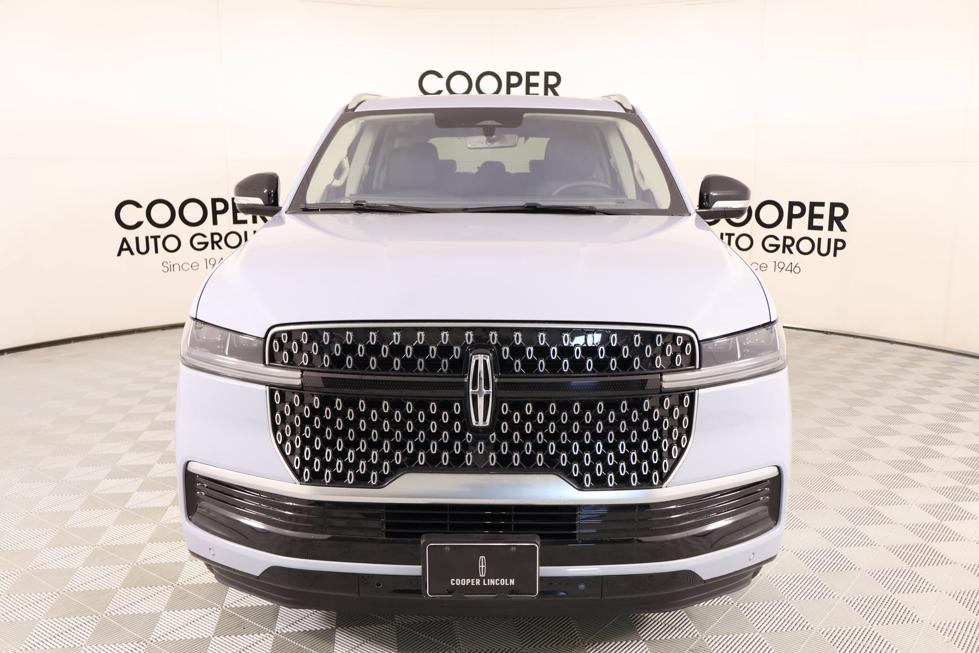 New 2025 Lincoln Navigator Reserve AWD/4WD image 9
