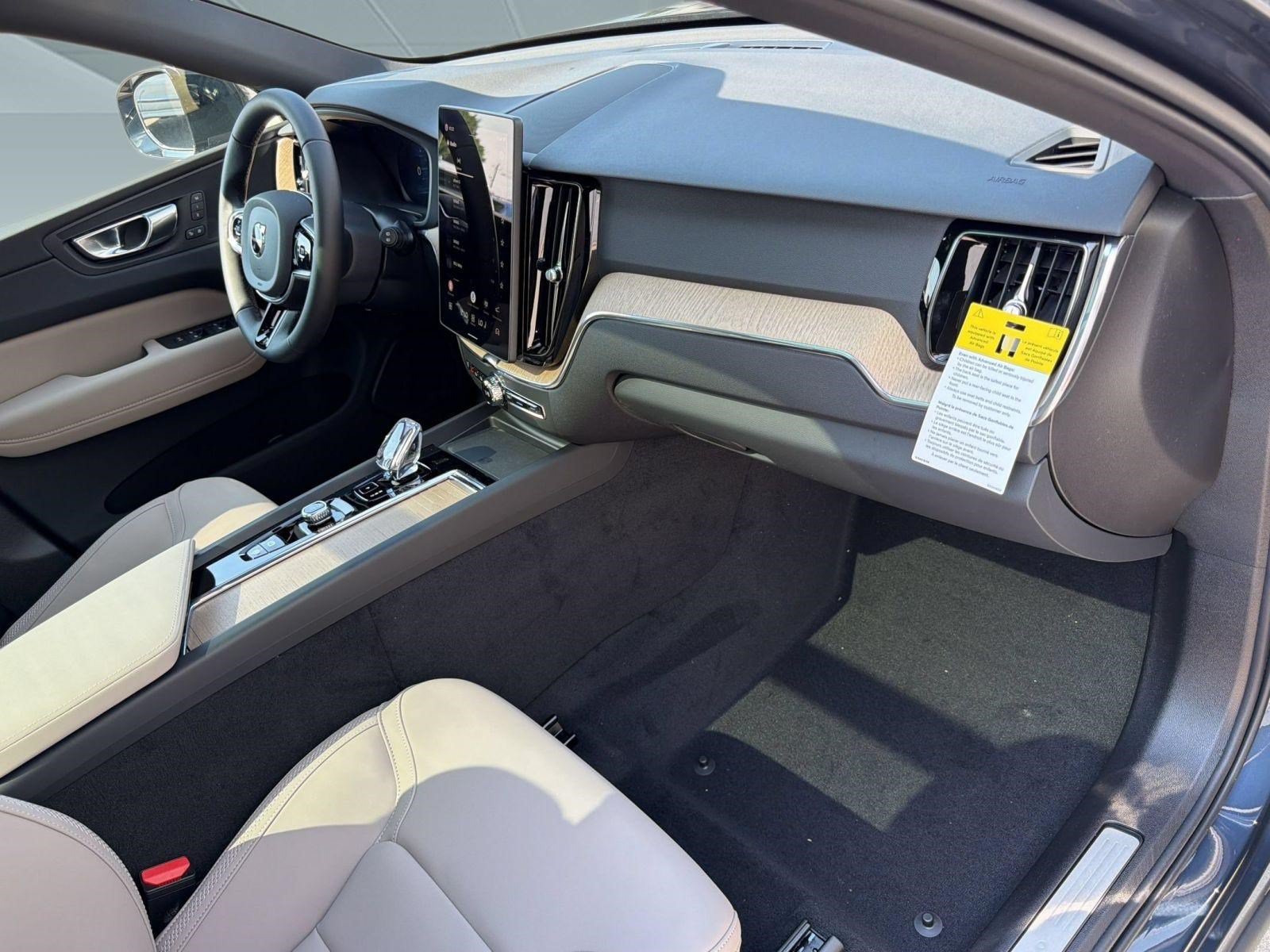 New 2026 Volvo XC60 B5 Plus w/ Protection Package Premier AWD/4WD image 31