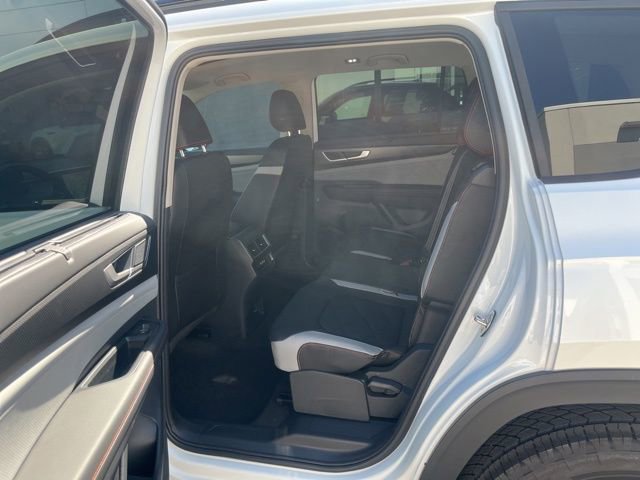 New 2026 Volkswagen Atlas Peak Edition image 24
