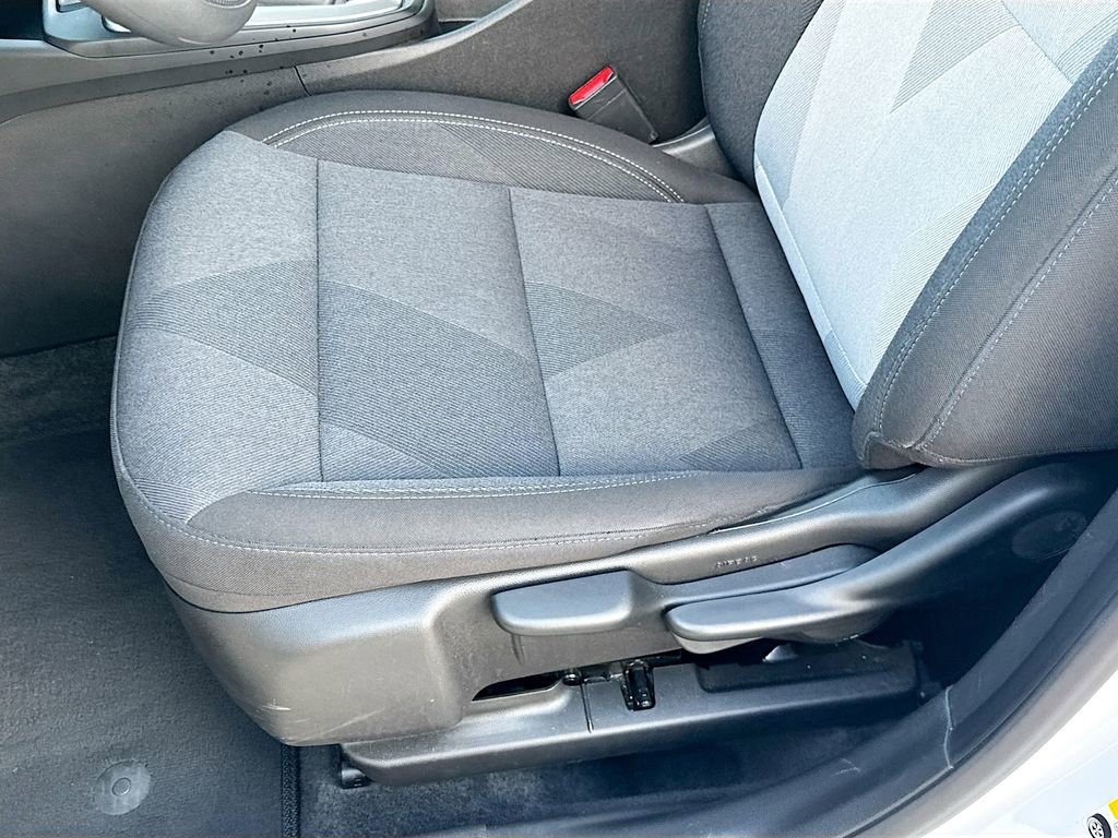 Used 2025 Chevrolet Trax LS image 18