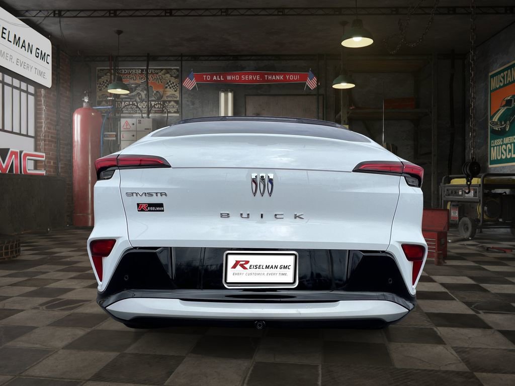 Certified 2025 Buick Envista Sport Touring image 4