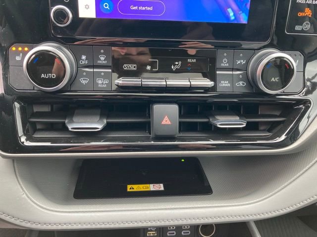 Certified 2023 Toyota Highlander XLE image 36