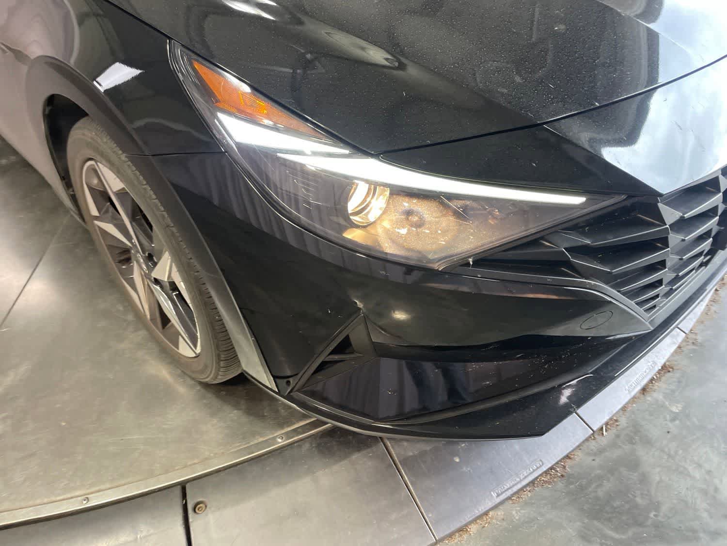 Used 2023 Hyundai Elantra SEL w/ Convenience Package FWD image 12