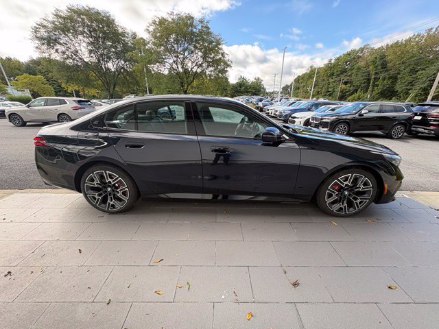 New 2027 BMW i5 xDrive40 w/ M Sport Package AWD/4WD image 6