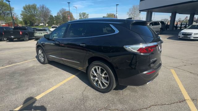 Used 2024 Buick Enclave Essence w/ Experience Buick Package AWD/4WD image 6