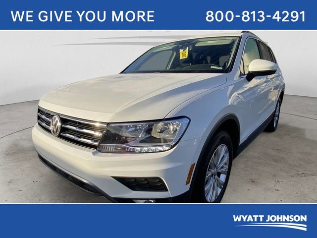 Used 2018 Volkswagen Tiguan SE w/ Panoramic Sunroof Package