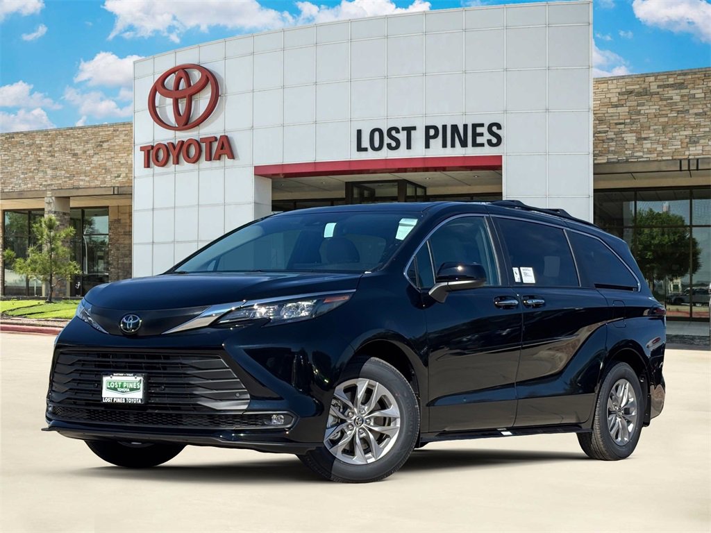 New 2026 Toyota Sienna XLE image 1