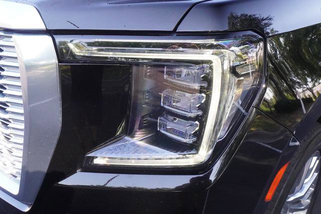 Used 2024 GMC Yukon Denali AWD/4WD image 31