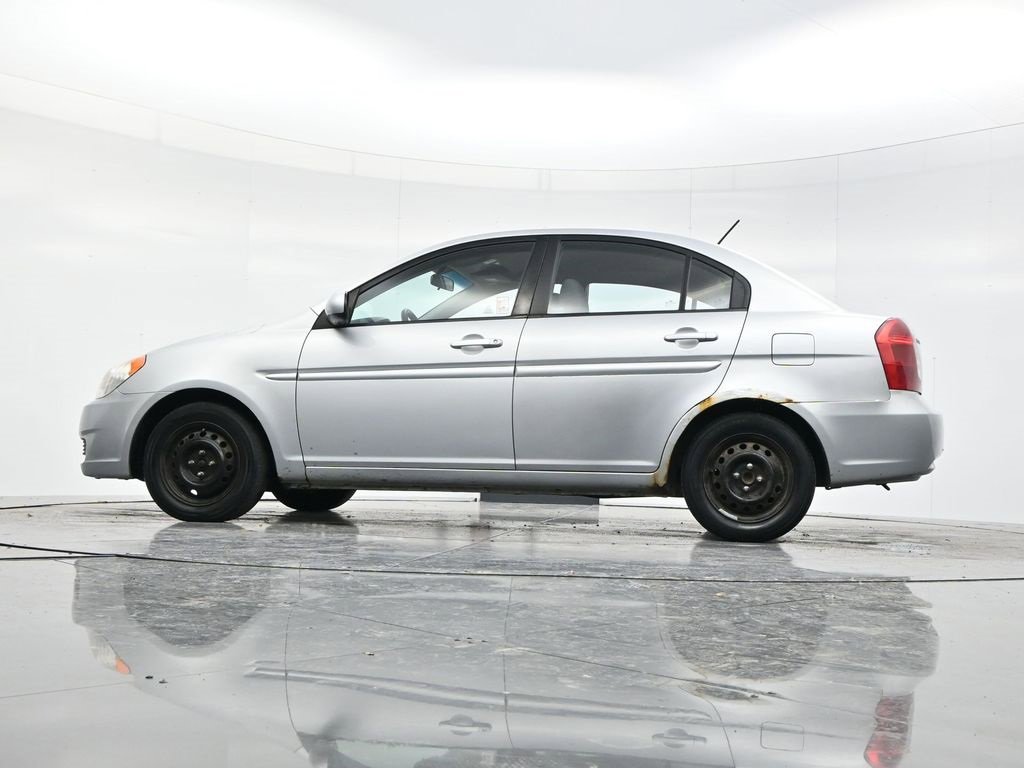 Used 2010 Hyundai Accent GLS w/ Premium Pkg 4 image 47
