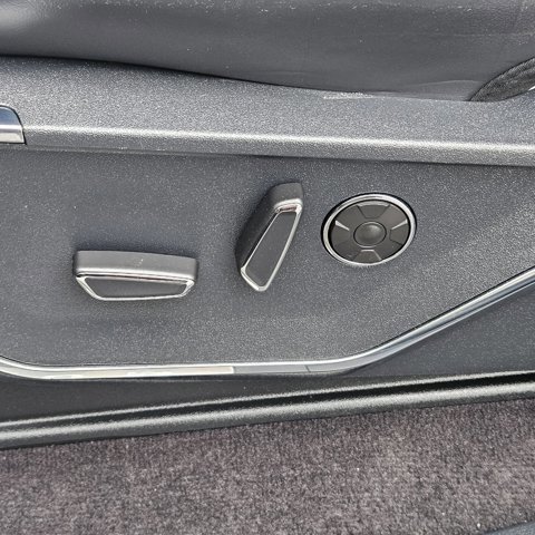 Certified 2022 Ford F150 Platinum w/ Equipment Group 701A High image 14