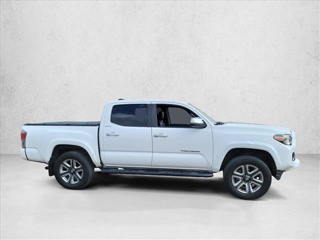Used 2018 Toyota Tacoma Limited AWD/4WD image 4