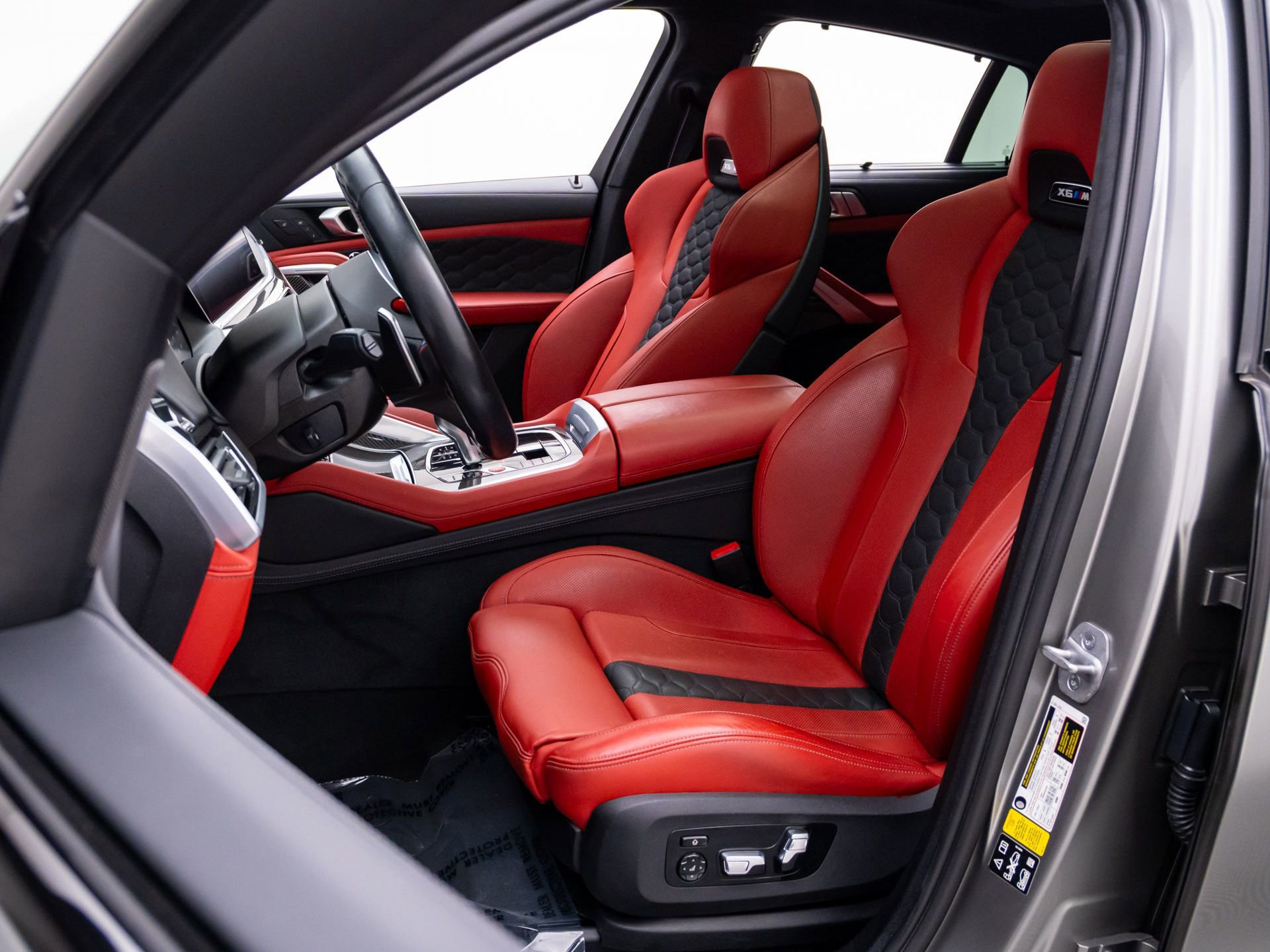 Certified 2023 BMW X6 M w/ Competition Package image 17