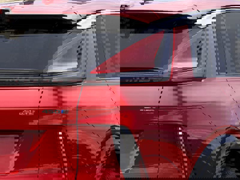 New 2025 Cadillac Lyriq Luxury w/ LPO, Floor Liner Package image 11