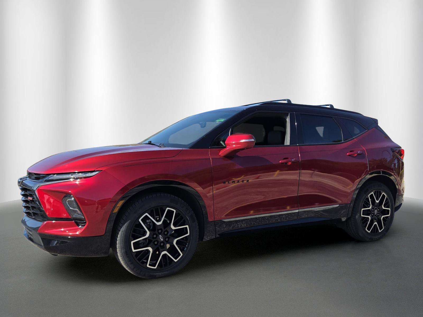 Used 2023 Chevrolet Blazer RS w/ Driver Confidence II Package FWD image 3