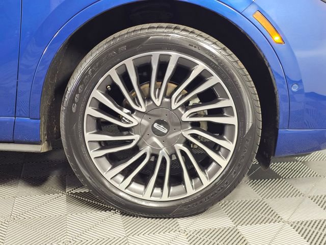 Used 2020 Lincoln Corsair Reserve w/ Equipment Group 202A image 9