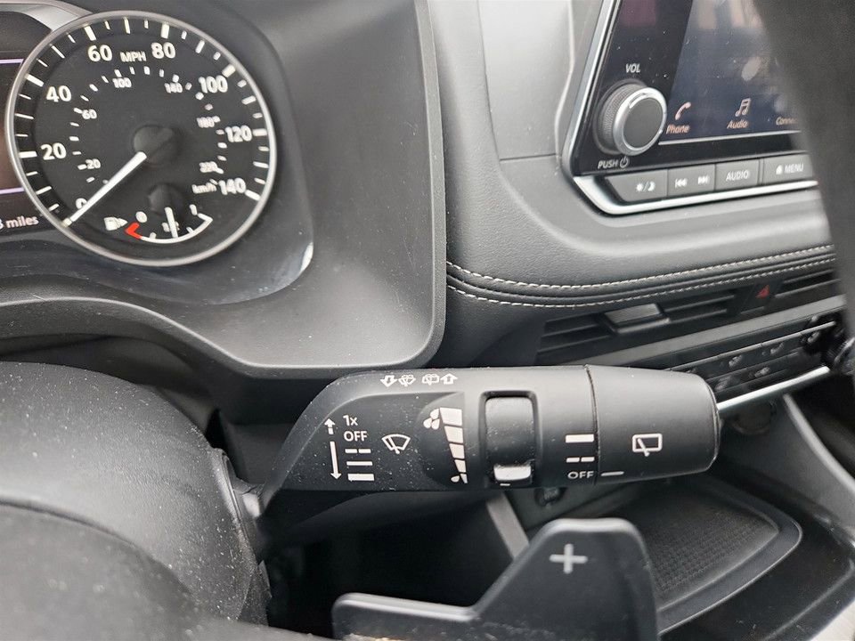 Used 2024 Nissan Rogue S image 16