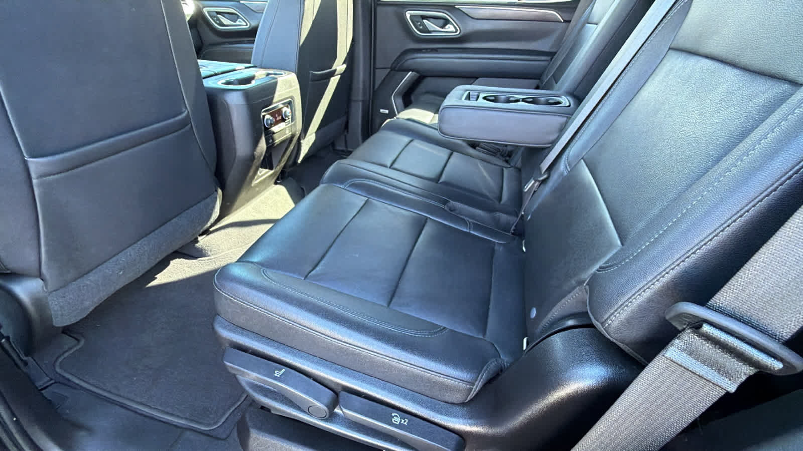 Used 2021 Chevrolet Tahoe LT AWD/4WD image 24