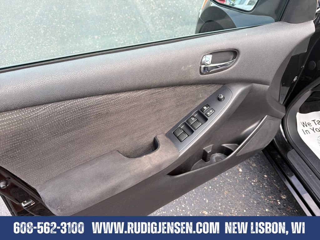 Used 2012 Nissan Altima 2.5 S FWD image 10