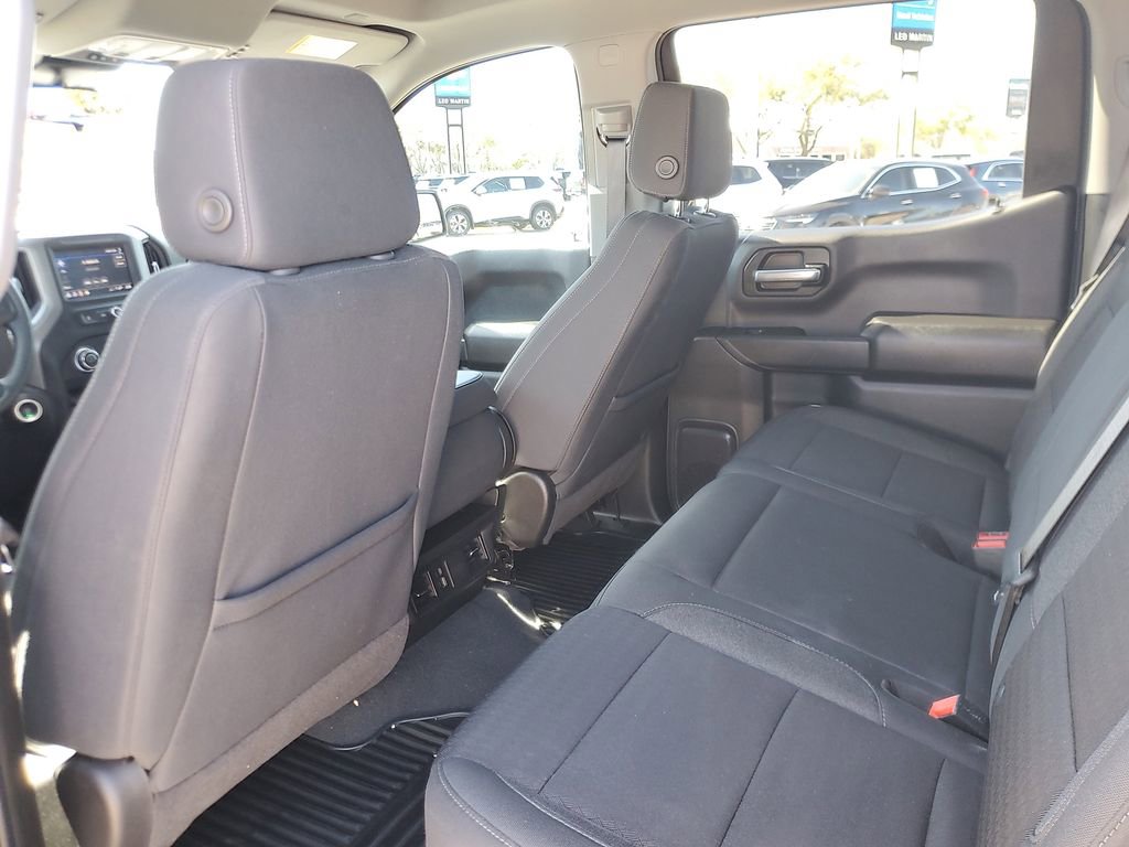 Used 2025 Chevrolet Silverado 1500 Custom image 10