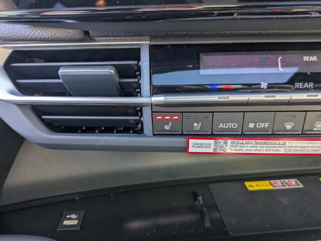 New 2026 Toyota Sienna Platinum AWD/4WD image 28