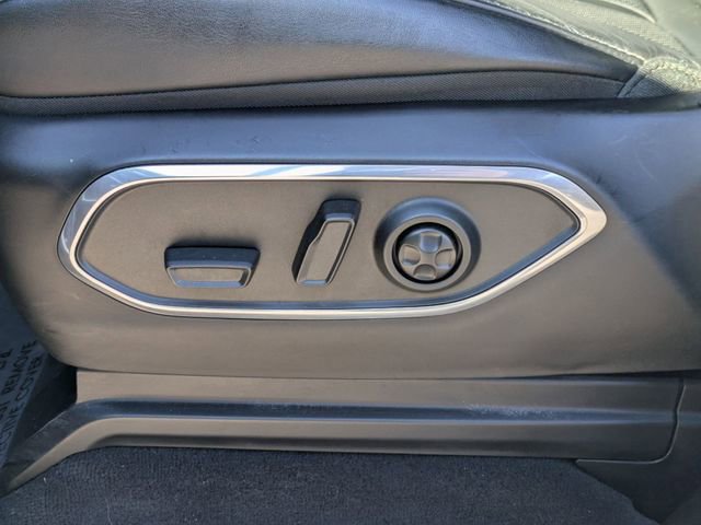 Used 2024 Jeep Wagoneer L Series III w/ Flexible Seating Group image 13