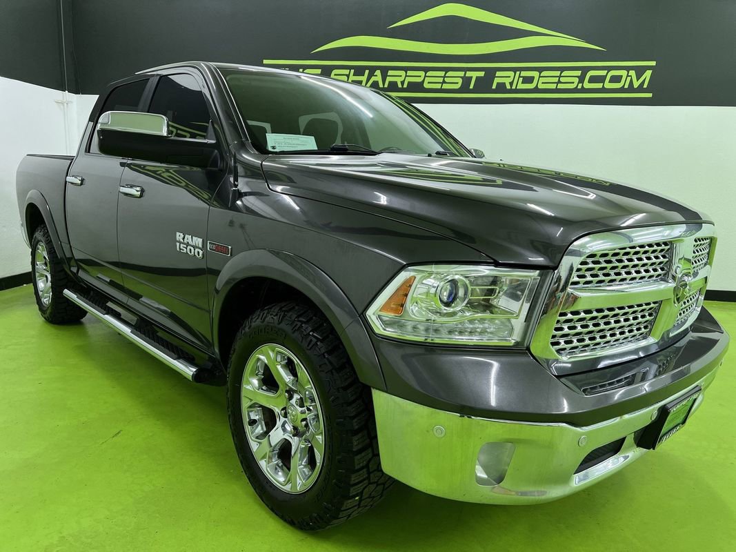 Used 2018 RAM 1500 Laramie w/ Convenience Group AWD/4WD image 2