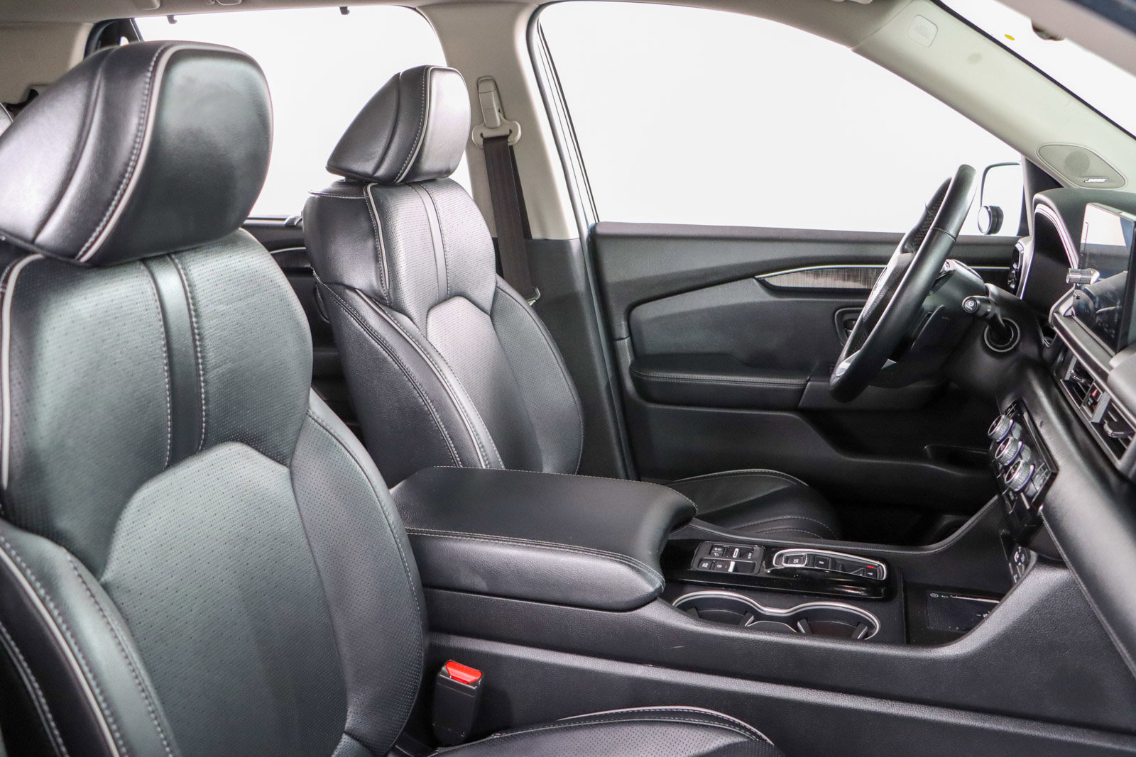 Used 2025 Honda Pilot Elite image 28
