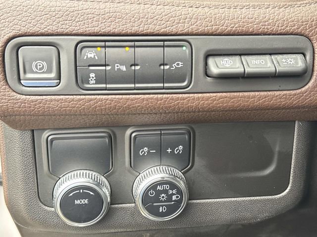 Used 2021 GMC Yukon Denali image 27