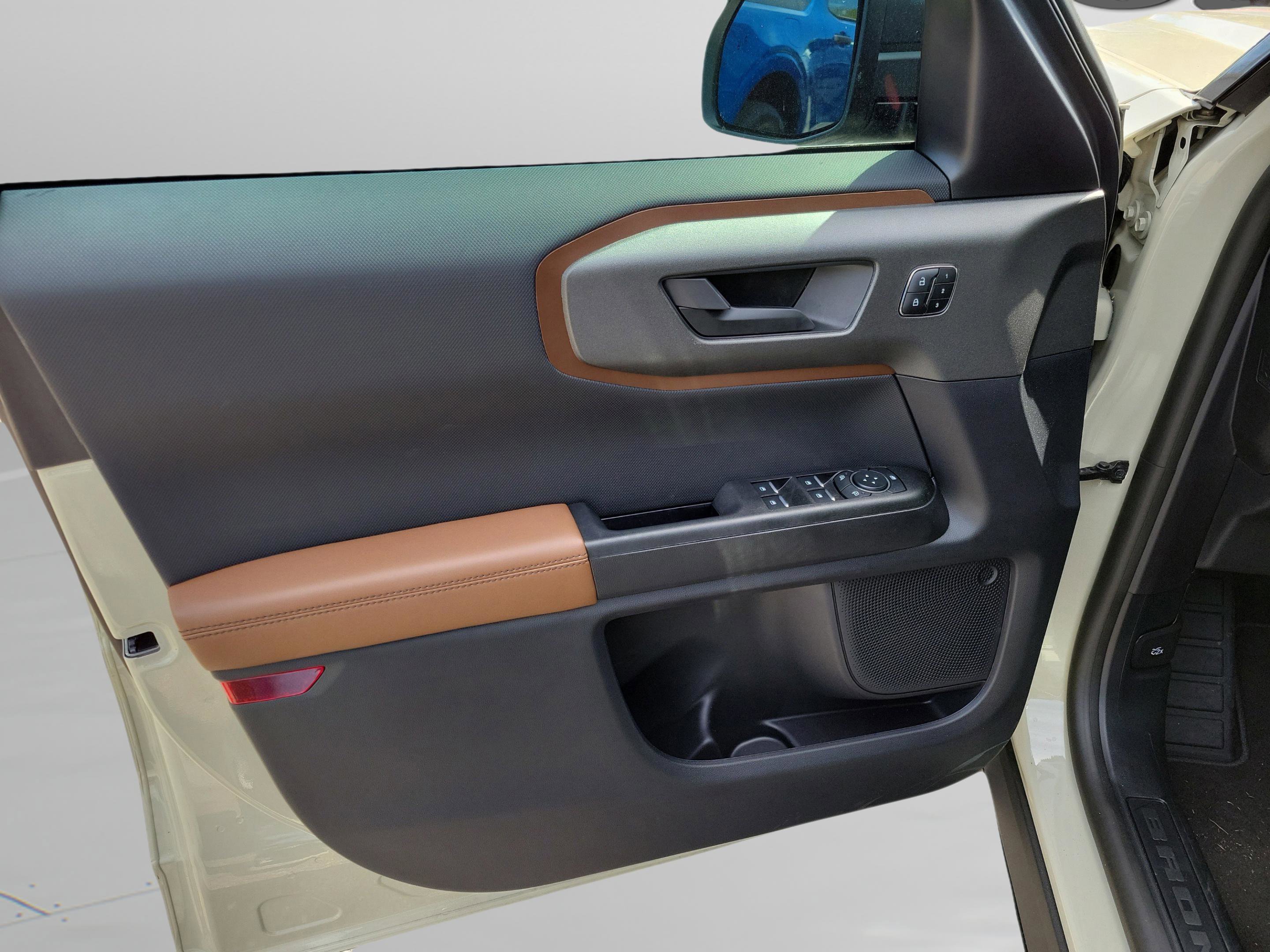 New 2025 Ford Bronco Sport Outer Banks image 5