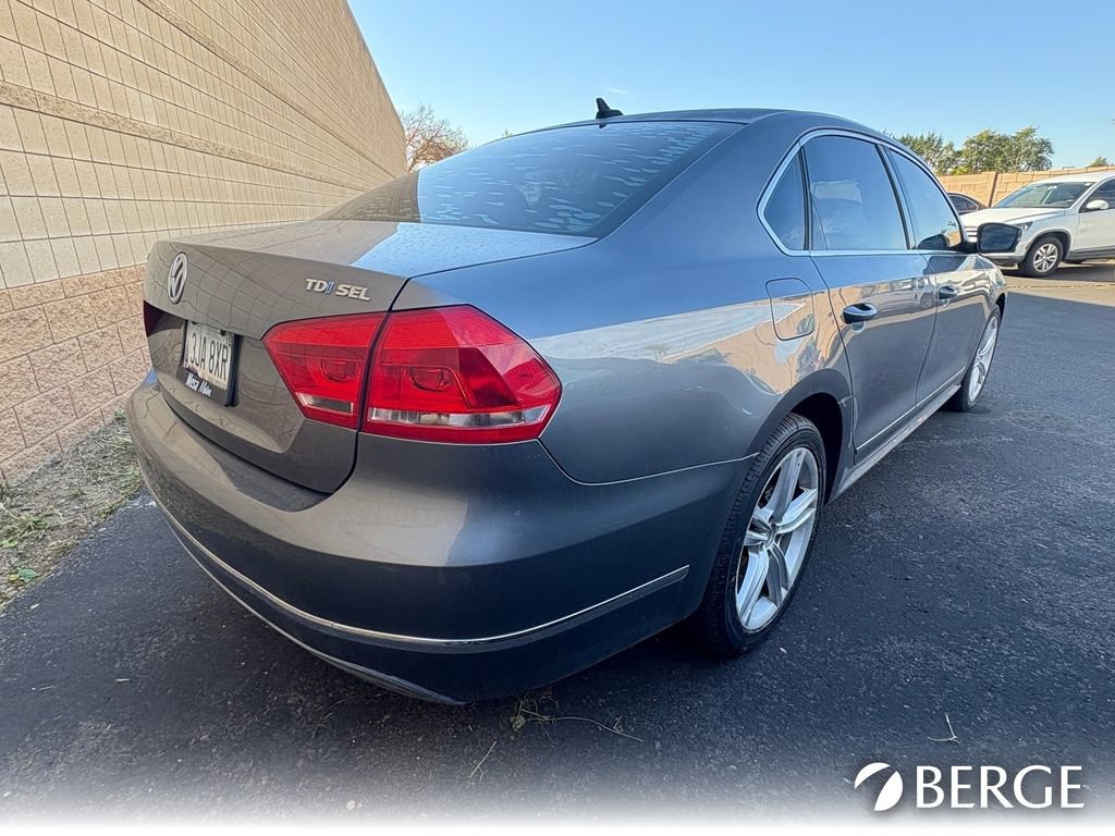 Used 2013 Volkswagen Passat TDI SEL Premium image 4