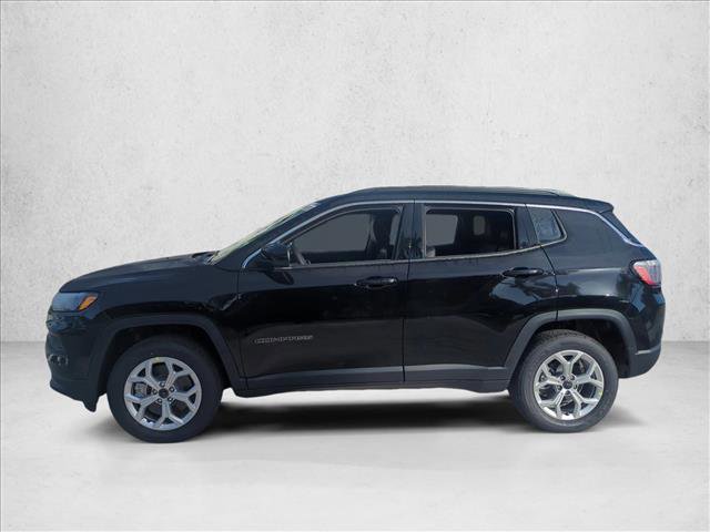 New 2026 Jeep Compass Latitude image 4