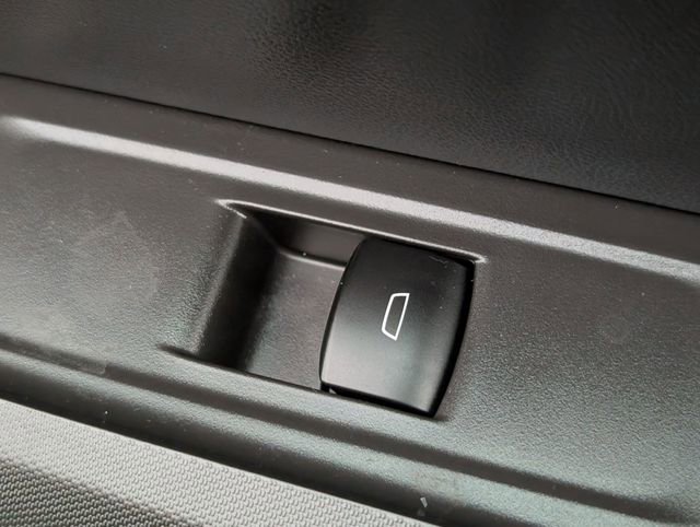 Certified 2025 Chevrolet Colorado LT w/ Advanced Trailering Package image 35