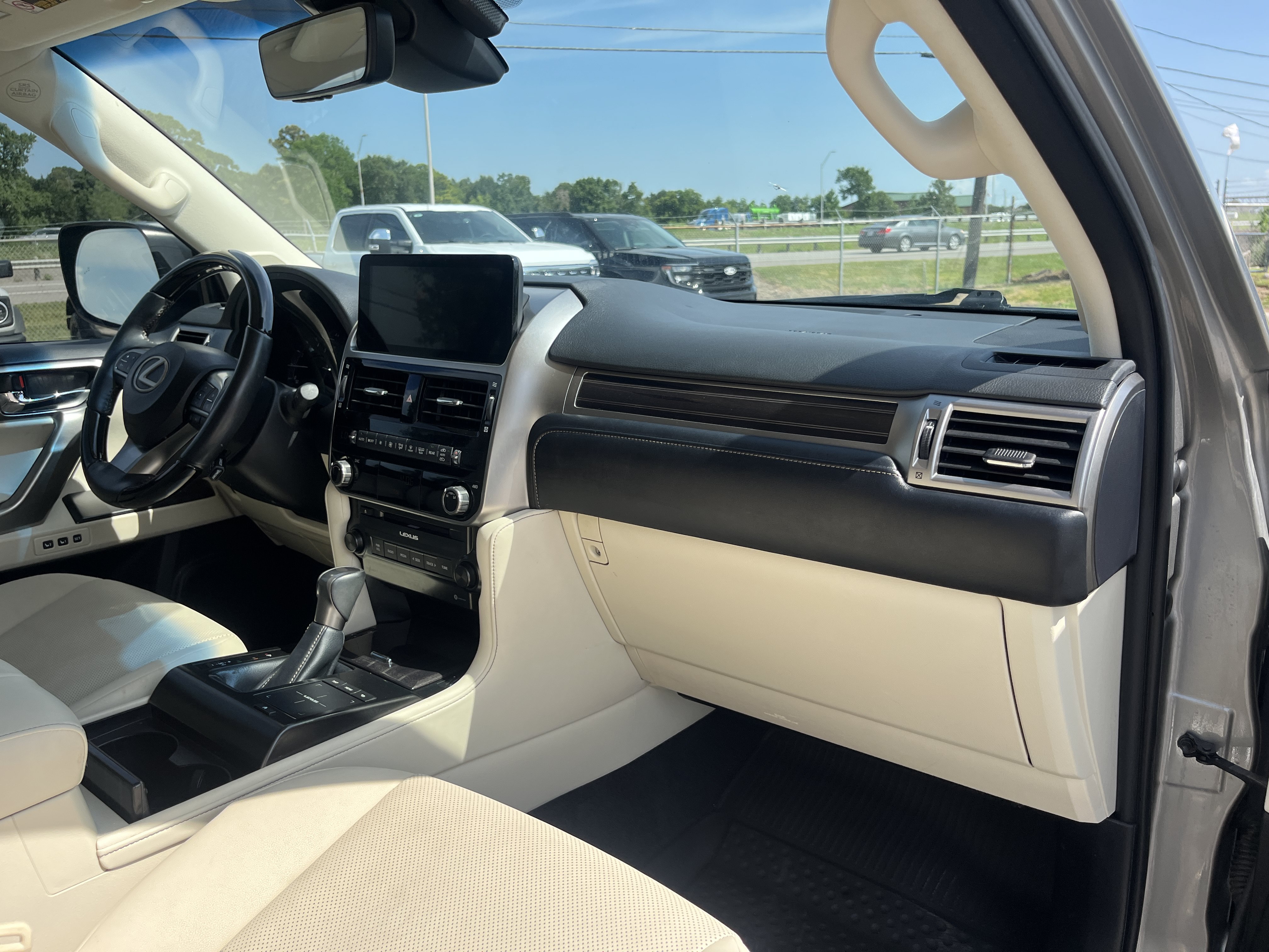 Used 2023 Lexus GX 460 Premium w/ Premium Plus Package AWD/4WD image 16