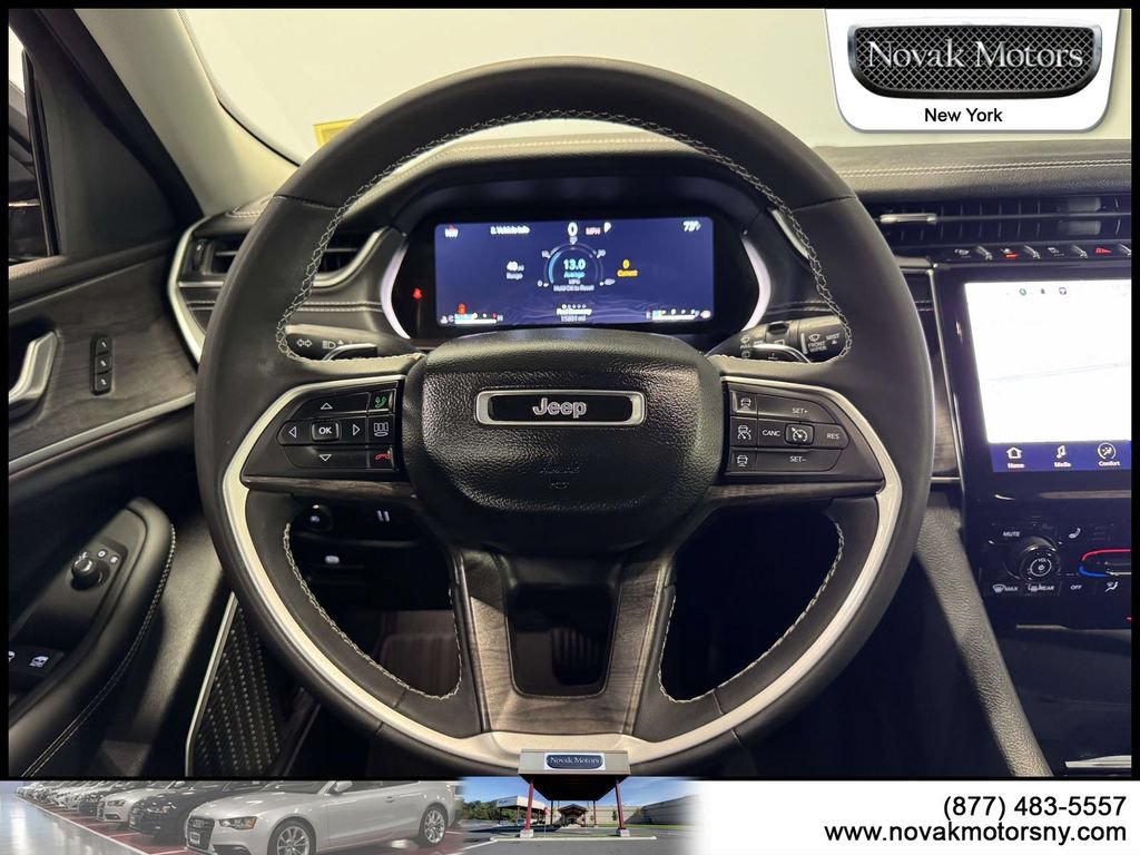 Used 2023 Jeep Grand Cherokee L Limited w/ Luxury Tech Group II AWD/4WD image 18