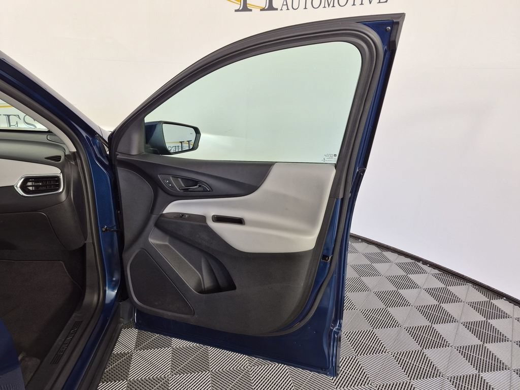 Used 2020 Chevrolet Equinox LT FWD image 38