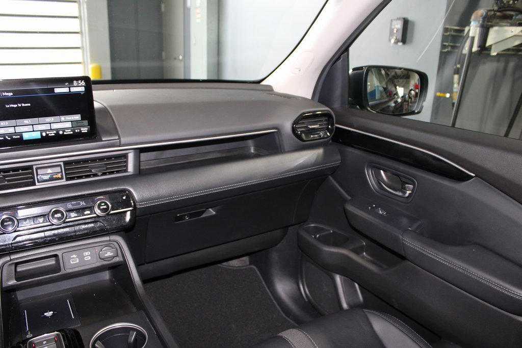 Used 2025 Honda Pilot Touring image 26