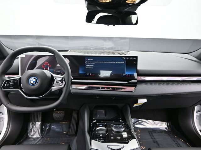New 2026 BMW i5 eDrive40 RWD image 14