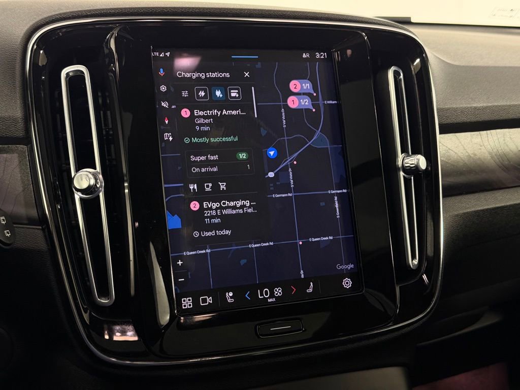 Used 2023 Volvo XC40 Recharge Ultimate w/ Protection Package Premier image 17