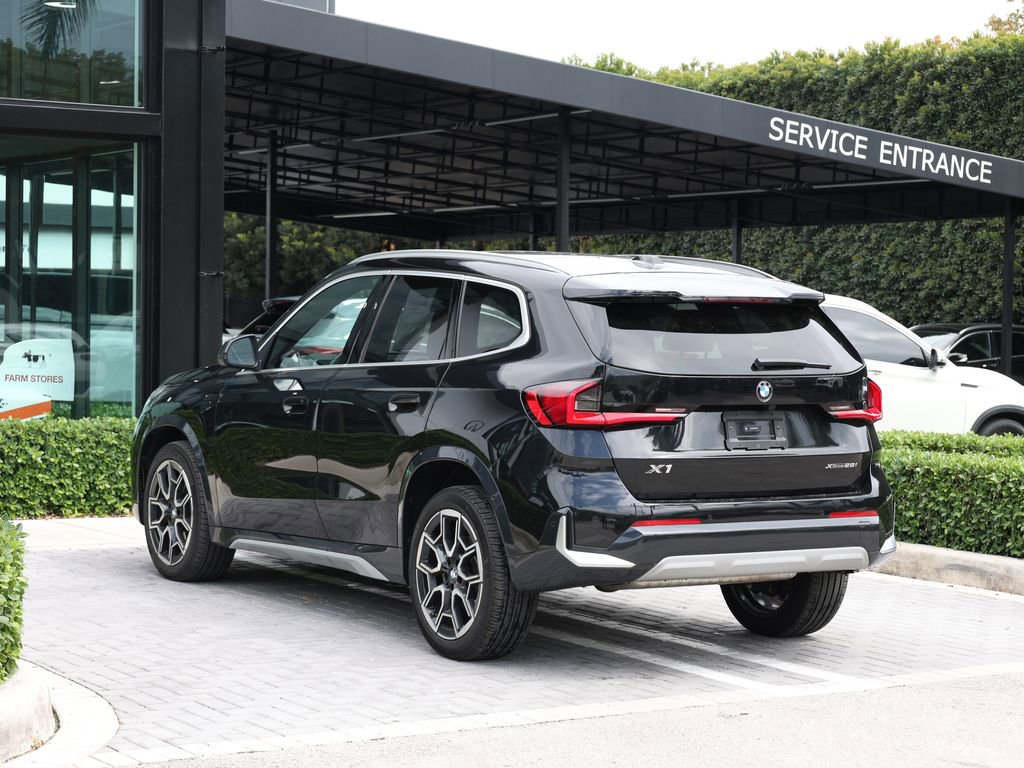 Used 2025 BMW X1 xDrive28i image 5